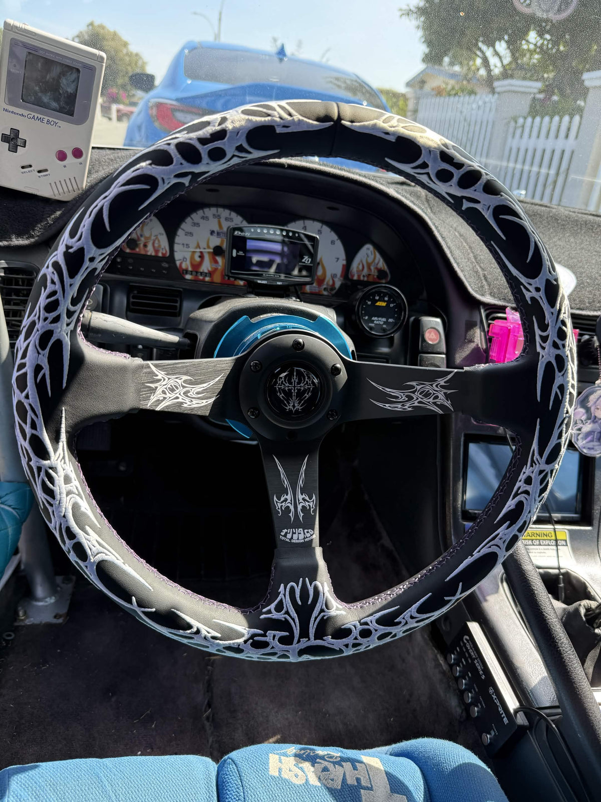 Gothic Style 350mm Deep-Dish Steering Wheel – Tribal Design